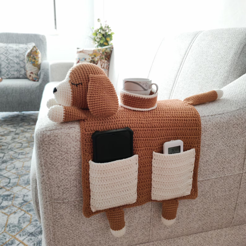Crochet Dog Sofa Organizer with Cup Holder – Handmade Armrest Caddy