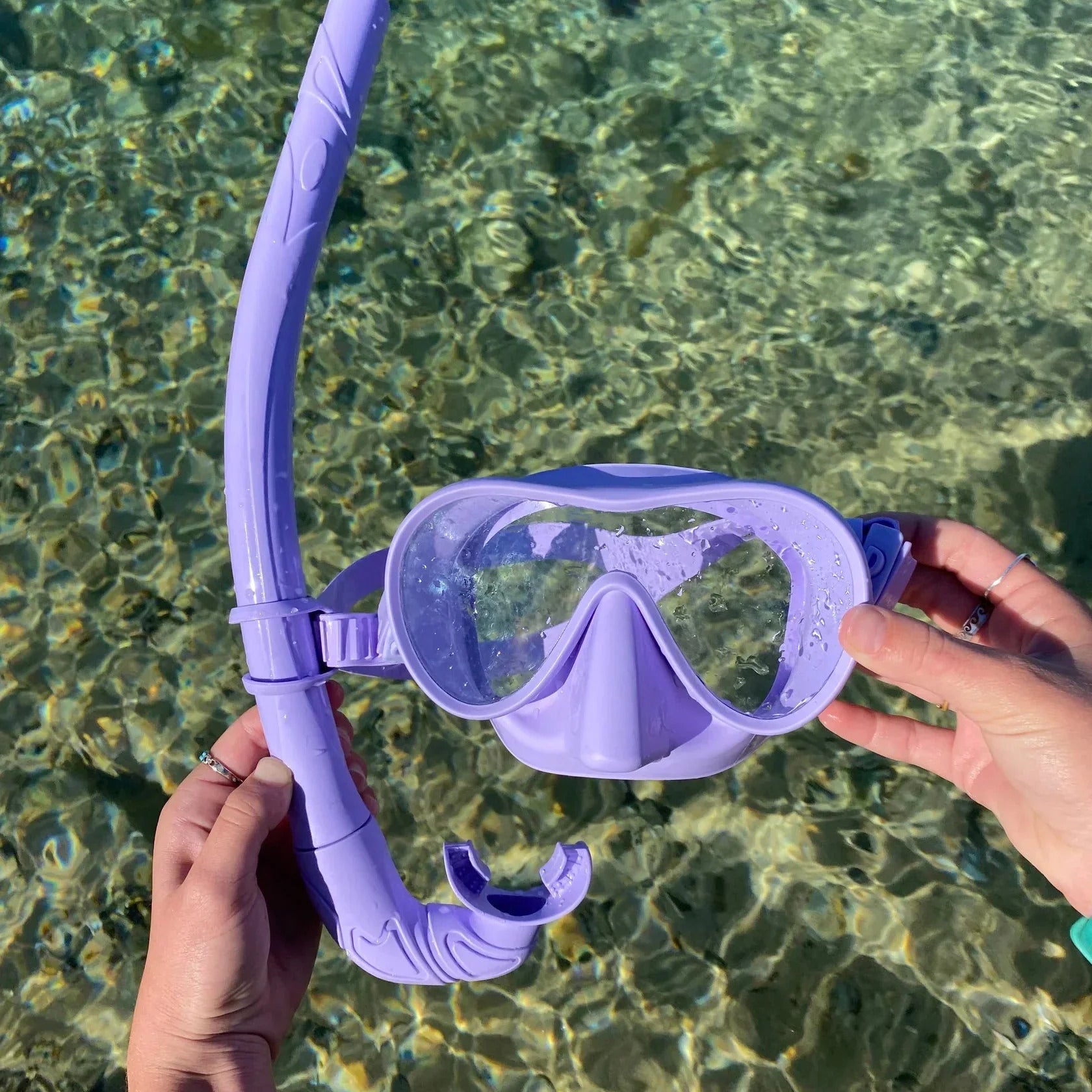 Swimming Mask & Snorkel Set – Stylish Two-Tone Snorkeling Gear