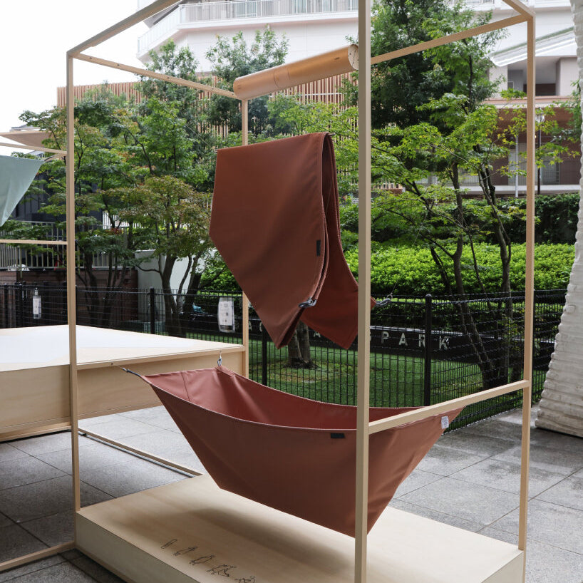 Detachable fabric bathtub "bath platform"