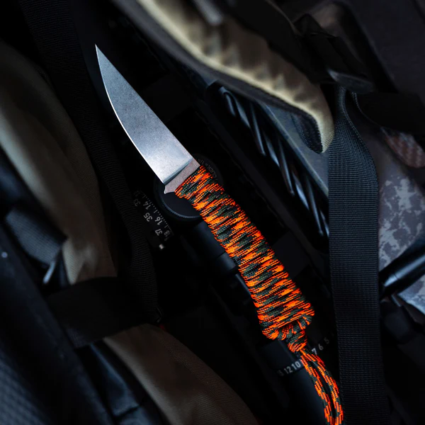 Lightweight and Versatile Knife for Everyday Carry and Hunting