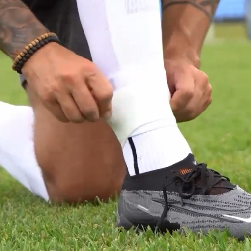 Anti-Slip Football Accessories Set (One Size)