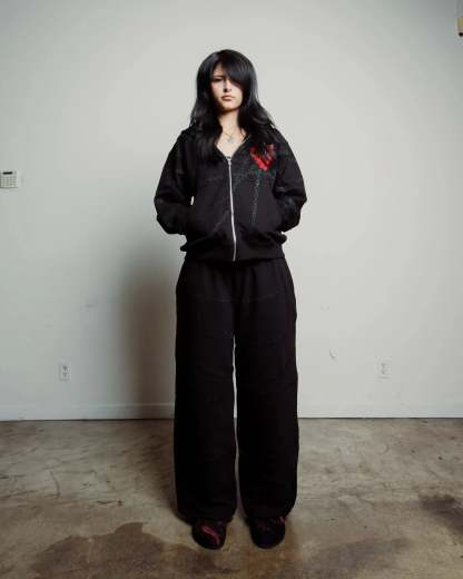 "Kurapika" Sweats (Black) pholoh