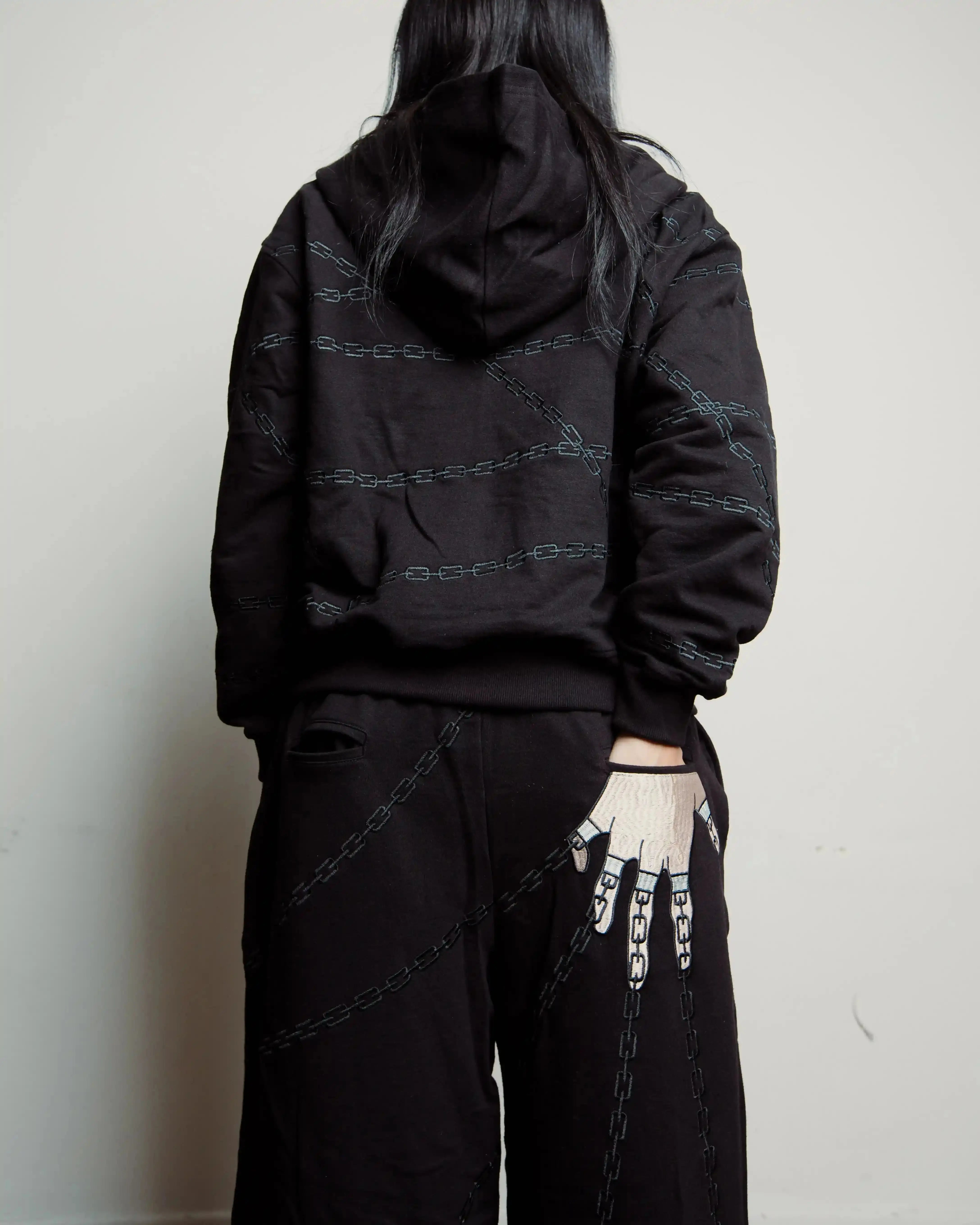 "Kurapika" Sweats (Black) pholoh
