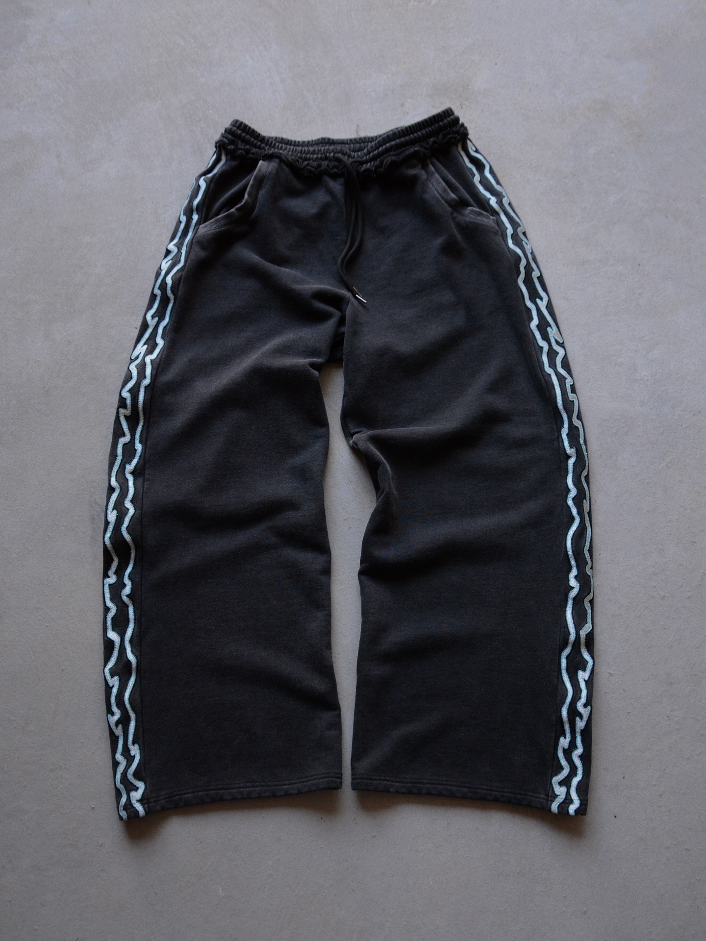 THUNDER BREATHING SWEAT SET | DEMON SLAYER