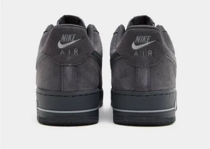 Nike Air Force 1 '07 LV8