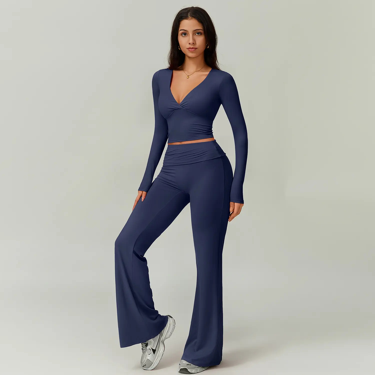 Women's 2-Piece High Stretch Sporty Activewear Set - Long Sleeve Plunging V-Neck Top, Flipped Waist High (2026)