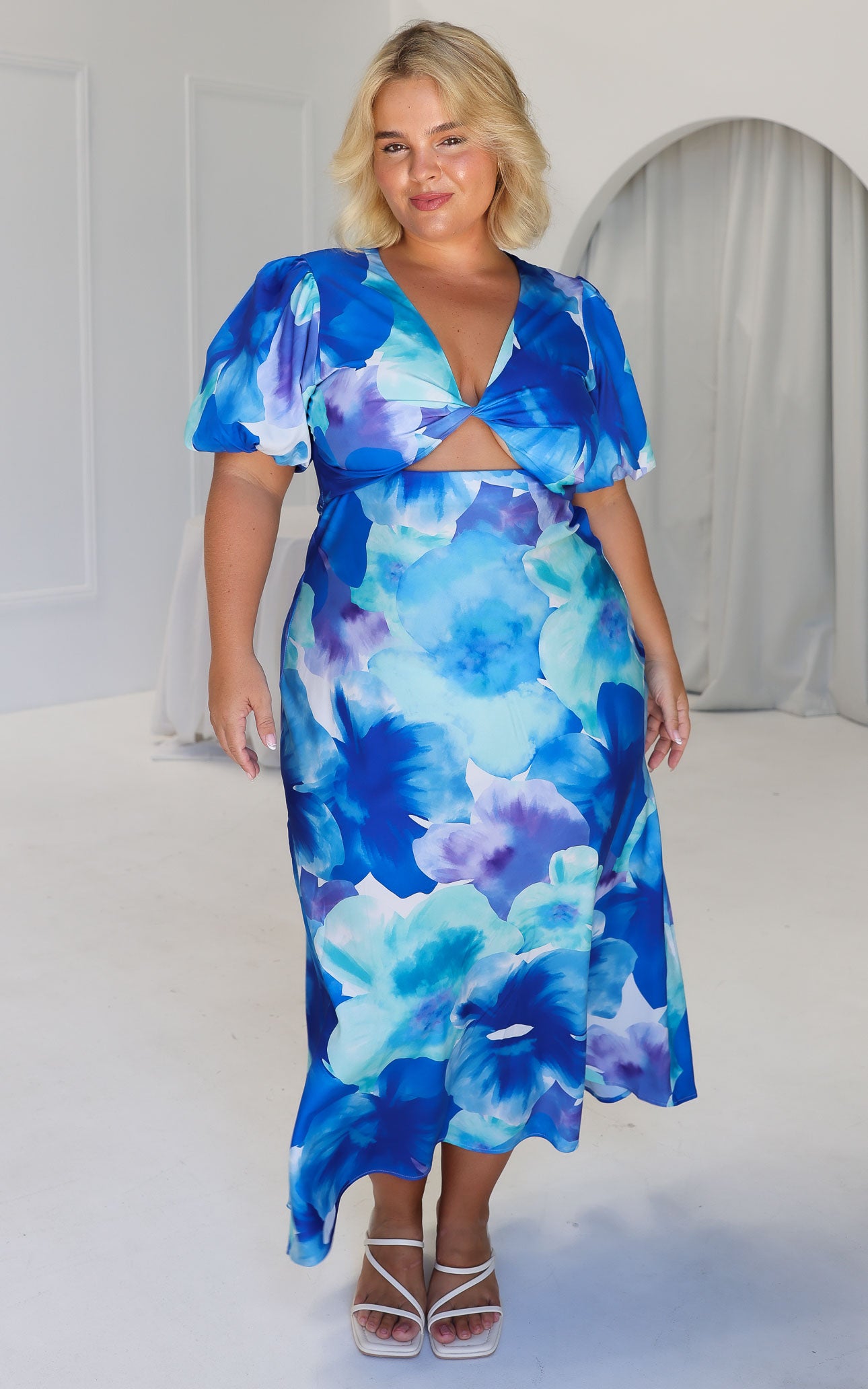 QUEENWAY | Kamala Maxi Dress - Blue Floral
