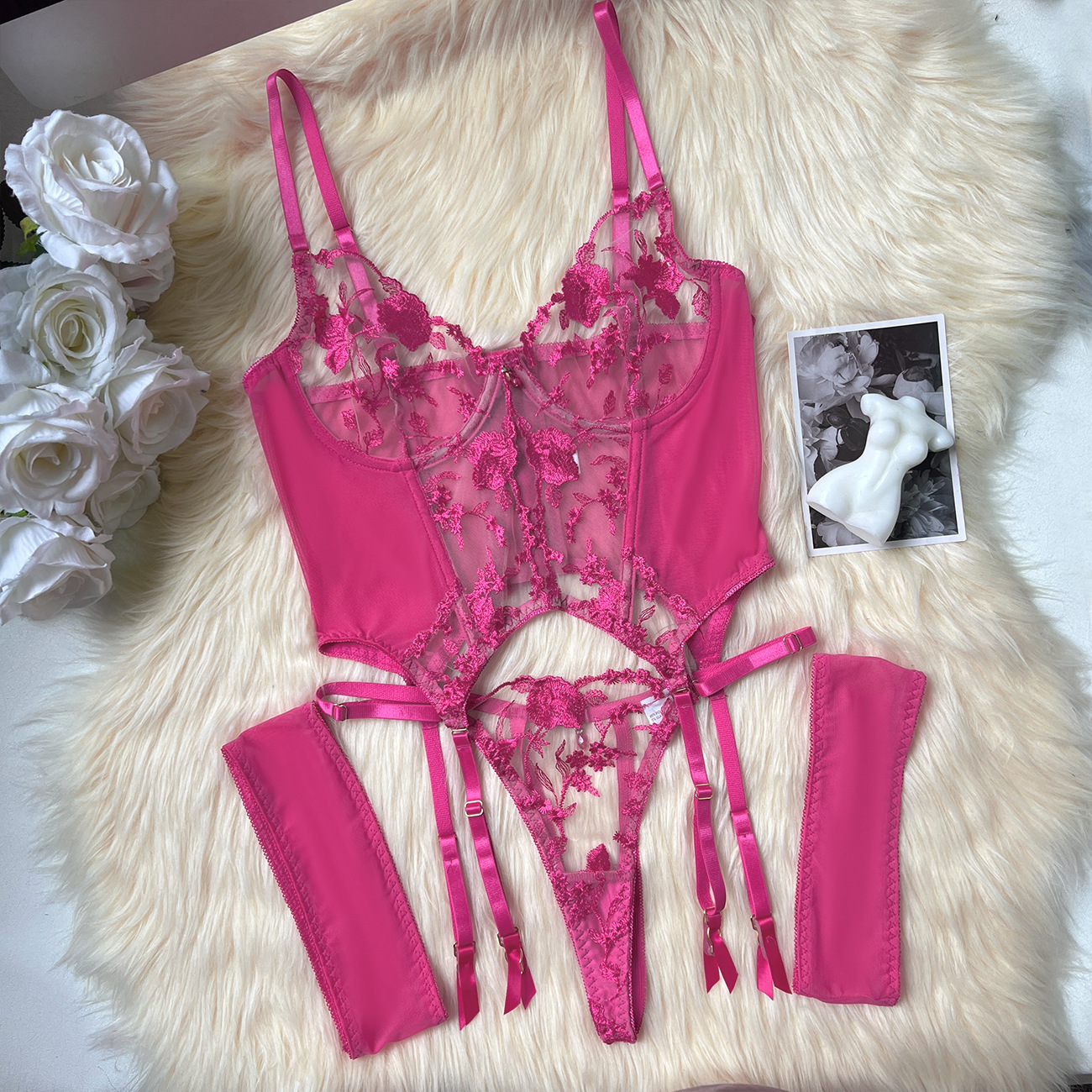 Popular Embroidered Mesh Bra Set