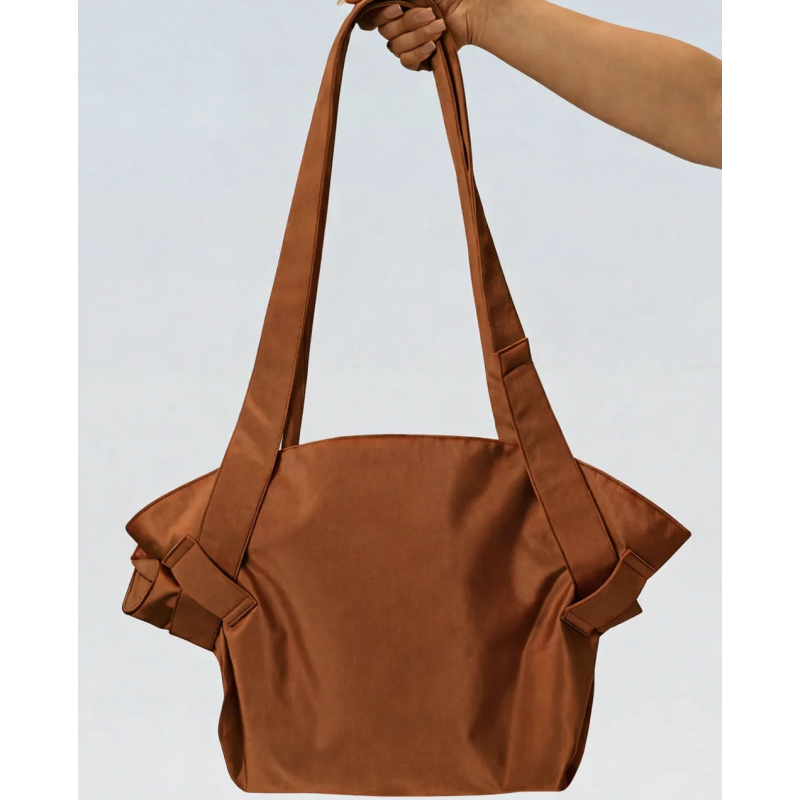 Convertible Tote Bag – Gathers Everything in Seconds