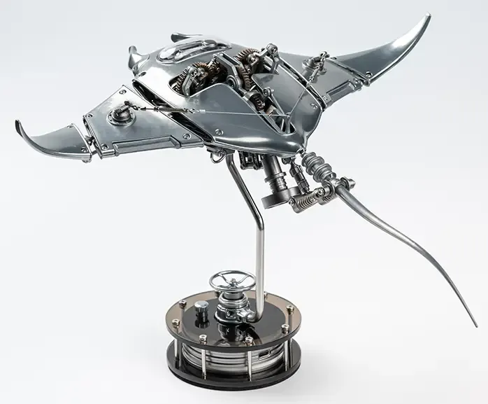 Mechanical Manta Ray Metal Model Experience the Fusion of Engineering and Art