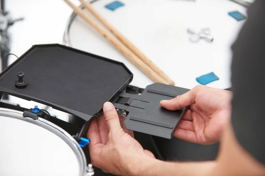 Ergonomic Modular Gear Organizer for Music Setup