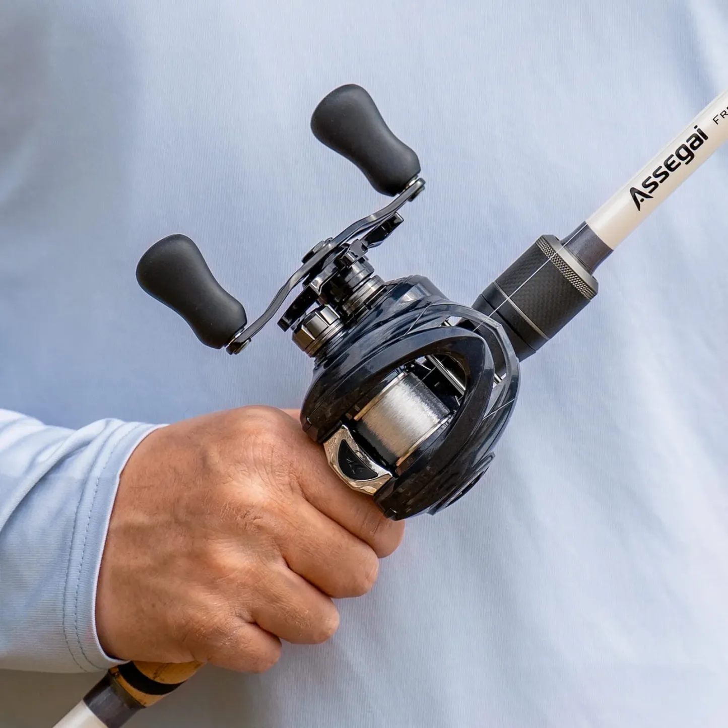 Ultra-Light Titanium Spool Baitcasting Reel – Smooth Casting & Powerful Performance