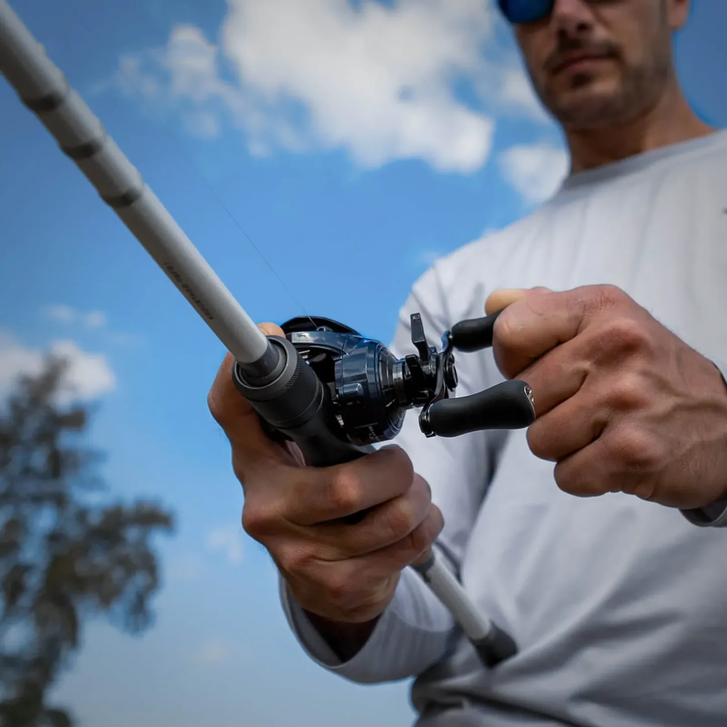 Ultra-Light Titanium Spool Baitcasting Reel – Smooth Casting & Powerful Performance