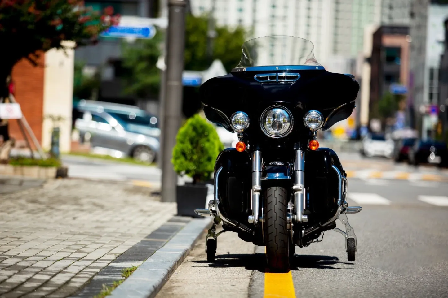 🏍️Smart Motorcycle Stabilizer Support System for Slippery Roads & Long Rides