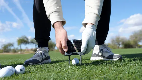 ⛳Precision Angled Golf Club Cleaner