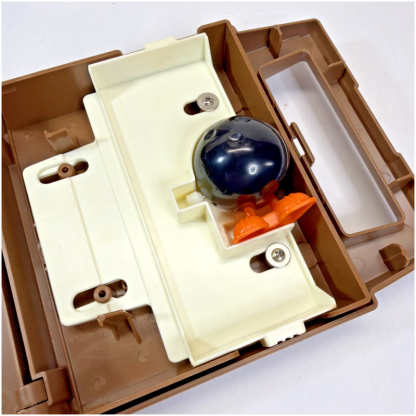 Vintage-Style Tabletop Bowling Game – Wind-Up Walking Ball, Retro Family Fun 