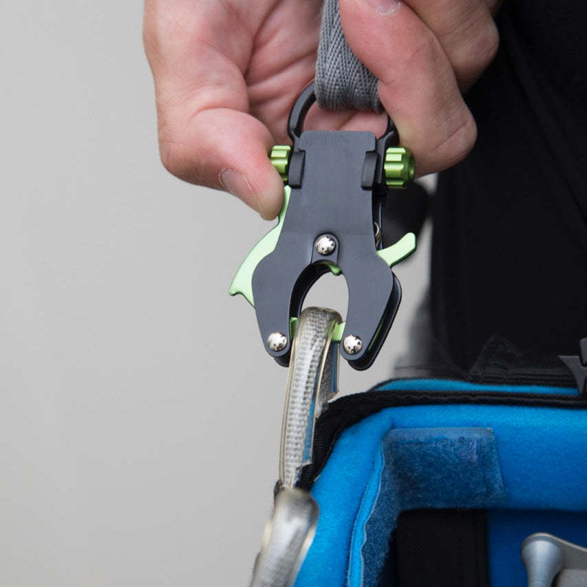 Speaker Bag Hook – Lightweight Aluminum Carabiner for Gear