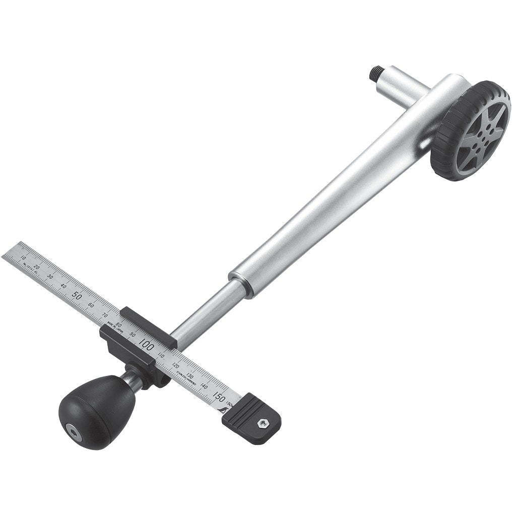 Derailleur hanger alignment tool