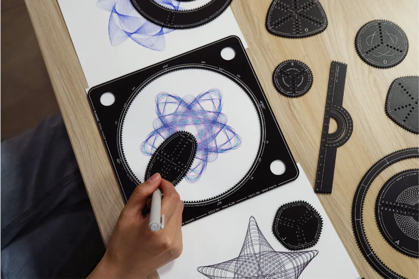 Spiral Maker – Professional Geometric Art Drawing Tool Set