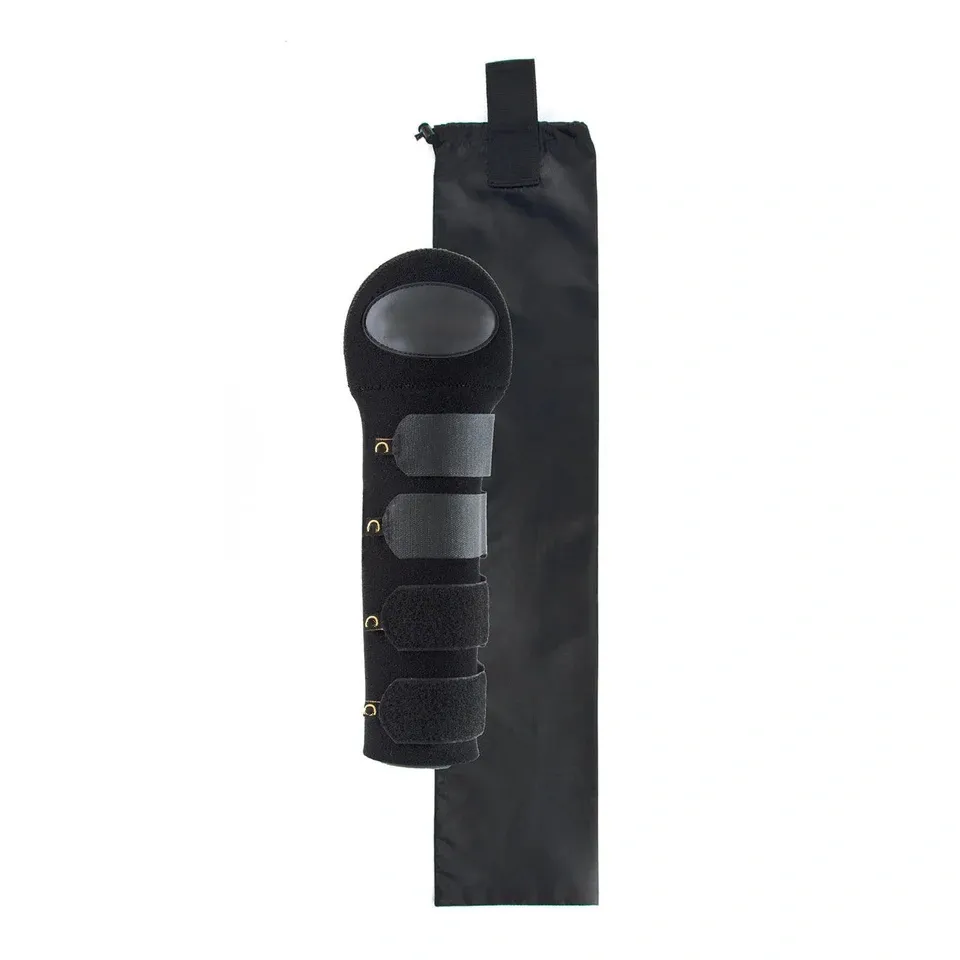 Horse Tail Protector—Neoprene padding with a polyester horse tail pouch, machine washable