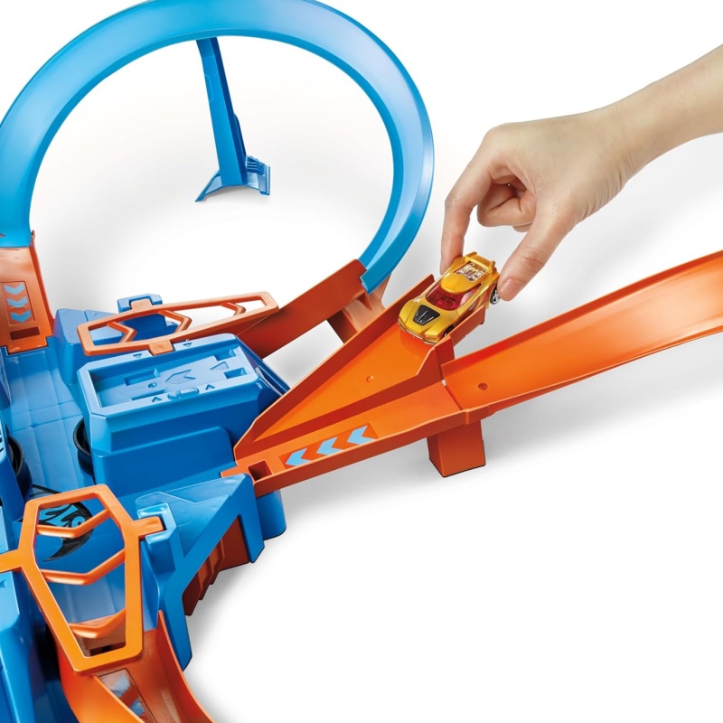 Motorized Crash Track Set – 4 Intersections, 16+ Feet of Track, Booster, Includes 2 Car