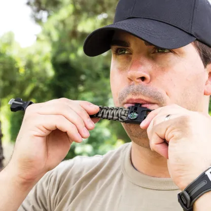 Multi-Function Paracord Bracelet – Fire Starter, Emergency Whistle, Compass, Survival Gear