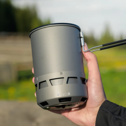 Integrated stove system for long-distance hiking