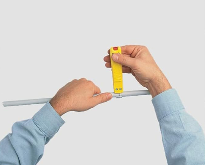 Titanium nitride material for cable stripping knife