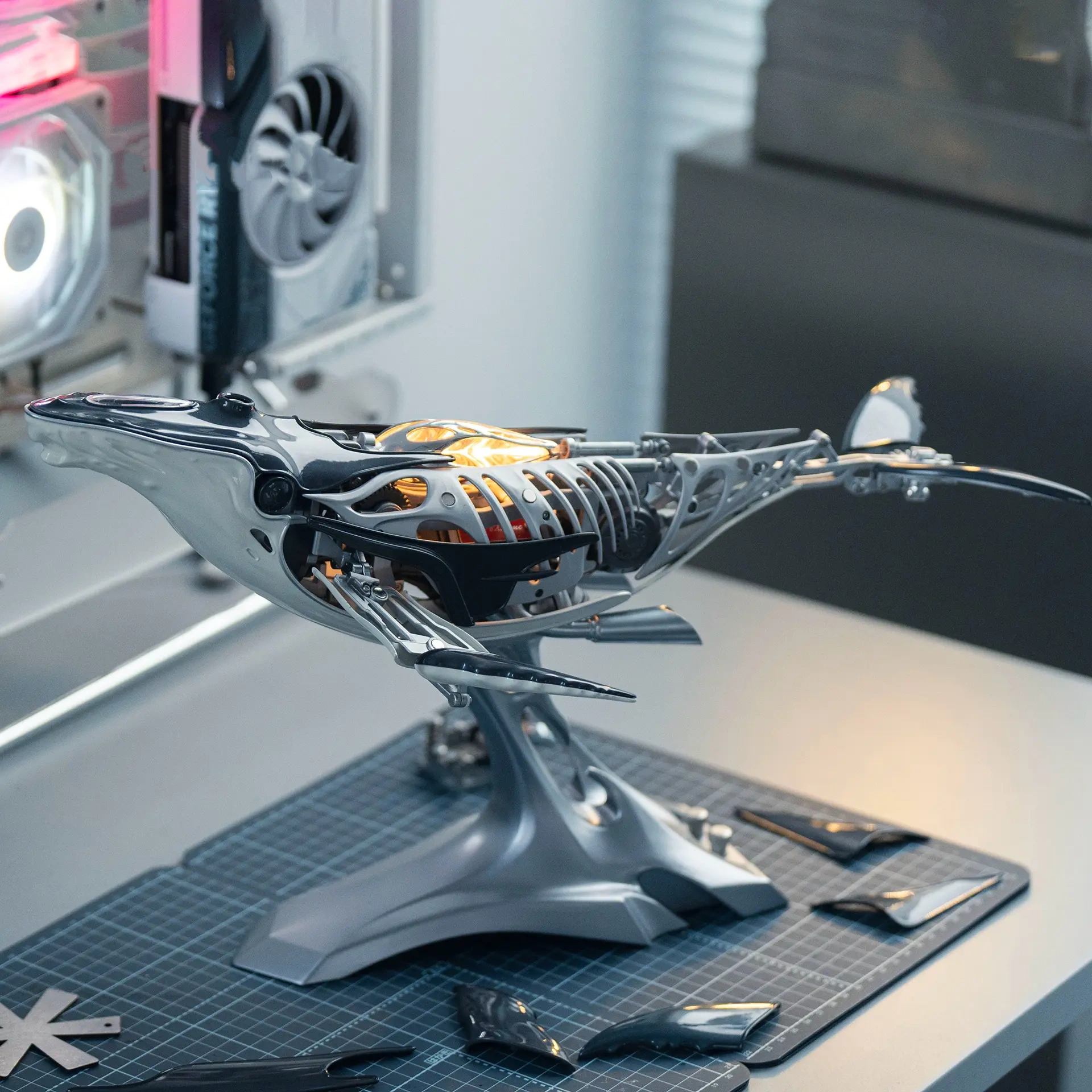 Mechanical Humpback Whale Model|The Majesty of the Ocean, Reimagined in Metal