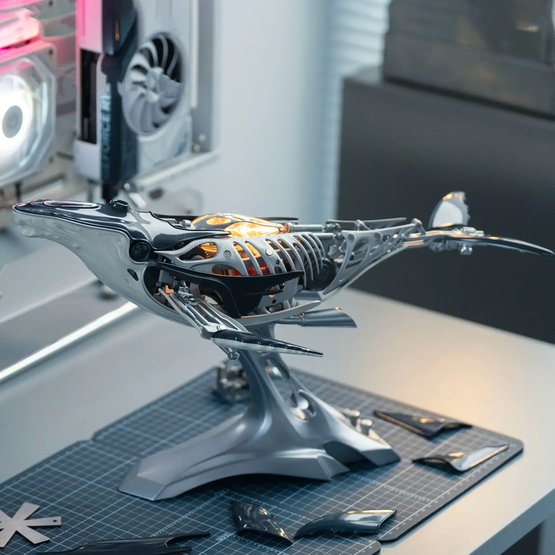 Mechanical Humpback Whale Model|The Majesty of the Ocean, Reimagined in Metal