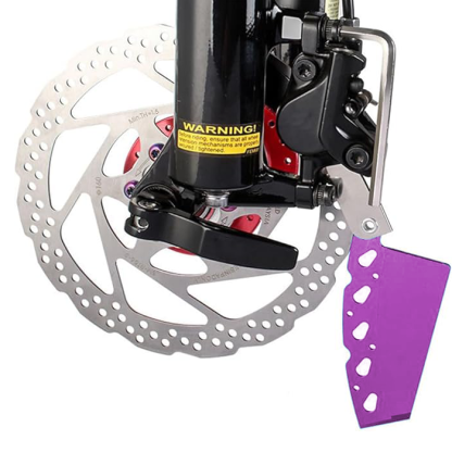 Compact brake pad and brake disc alignment tool