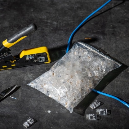 Modular Cable Crimper Tool Kit with 200 RJ45 CAT6 Connectors