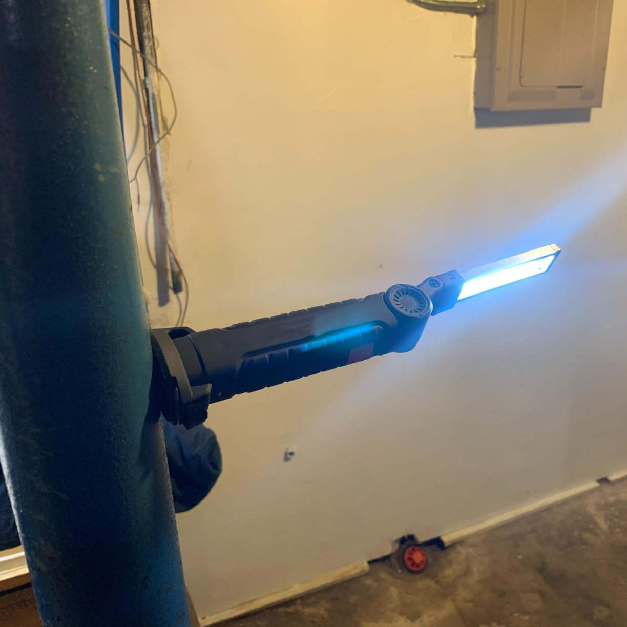 Portable Rechargeable Work Light with Magnetic Base & Hook