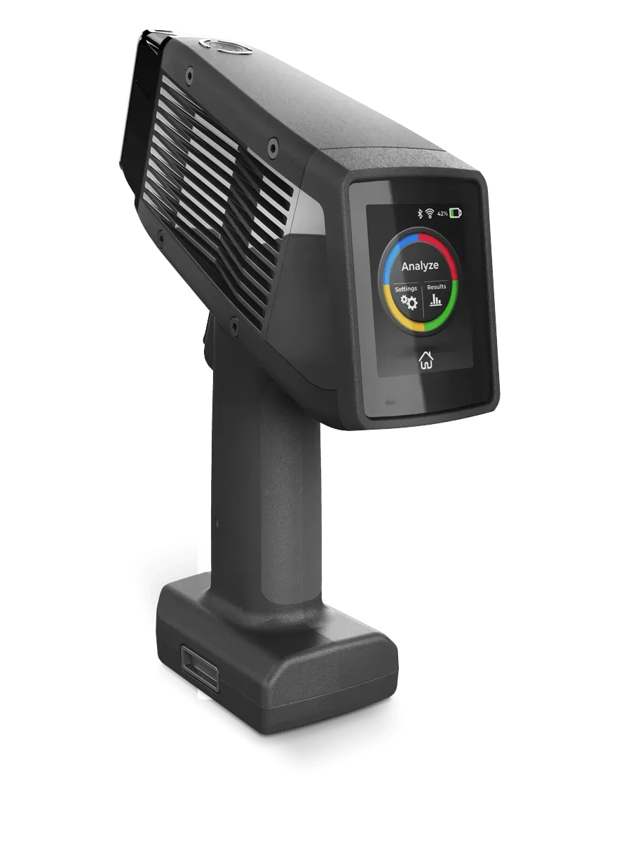 Handheld XRF Analyzer for Fast Metal and Alloy Testing