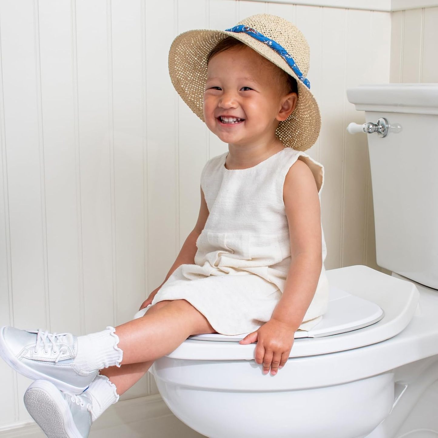 Foldable Travel Potty Training Seat for Kids – Fits Round and Oval Toilets