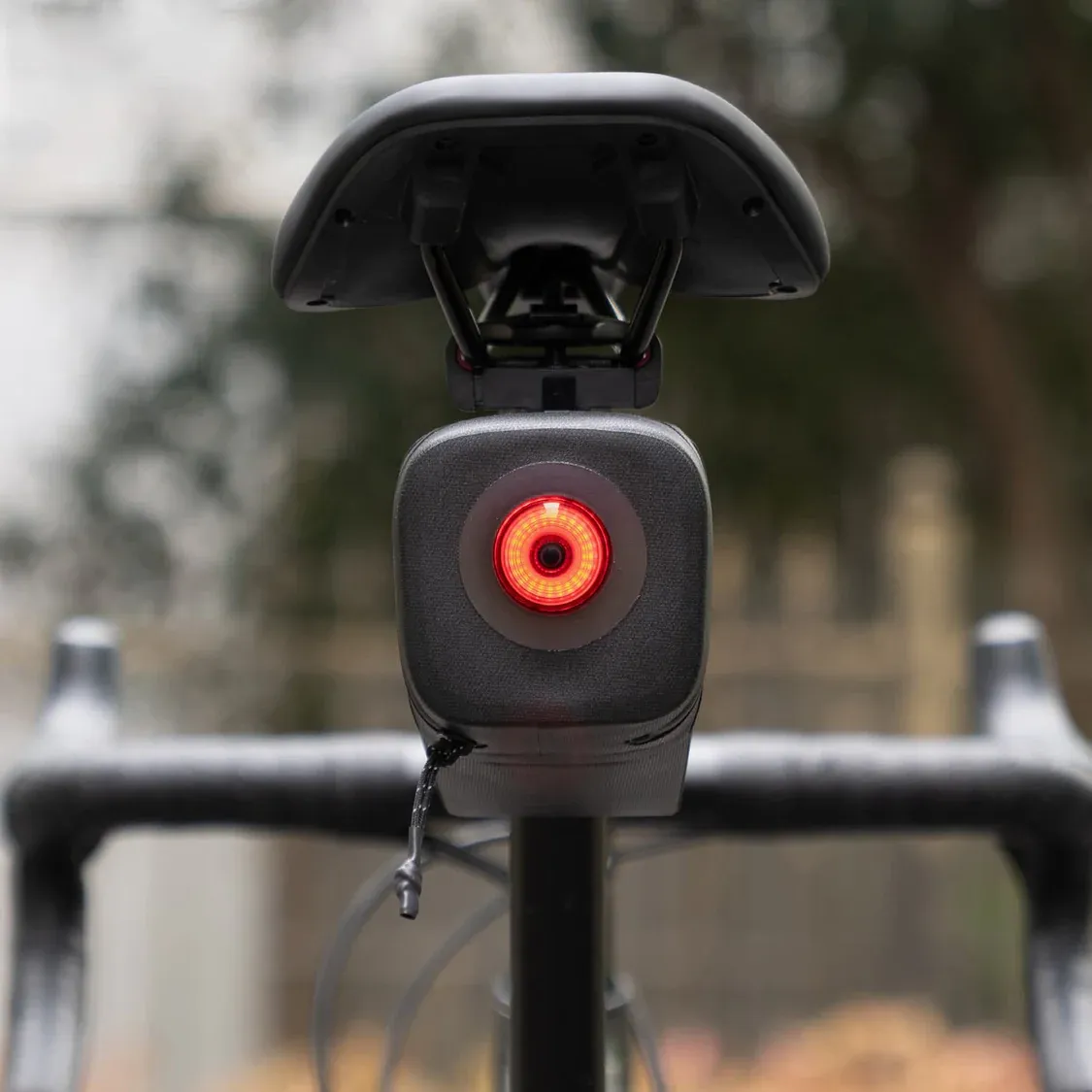 Brake-Sensor Saddle Bag with Rear Stop Light - Waterproof Bike Storage