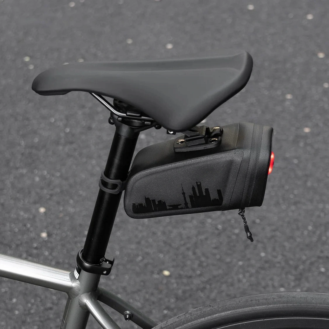 Brake-Sensor Saddle Bag with Rear Stop Light - Waterproof Bike Storage