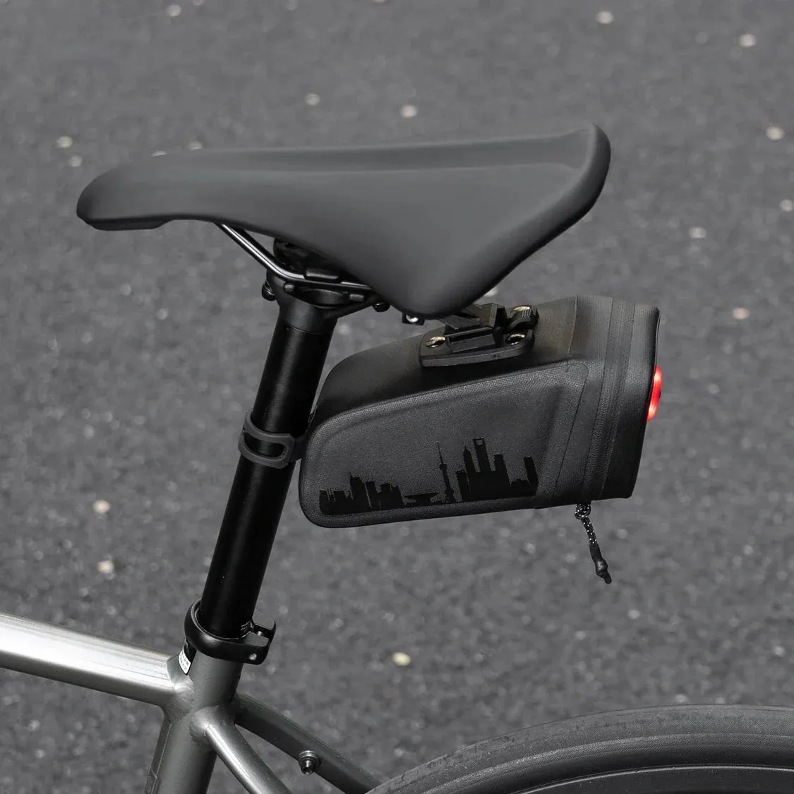 Brake-Sensor Saddle Bag with Rear Stop Light - Waterproof Bike Storage