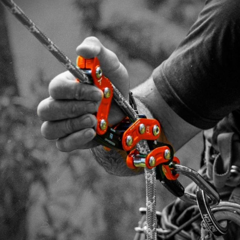 Precision Rope Access Climbing Device for Professional Use