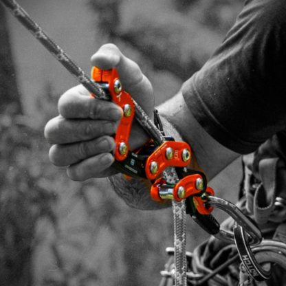 Precision Rope Access Climbing Device for Professional Use