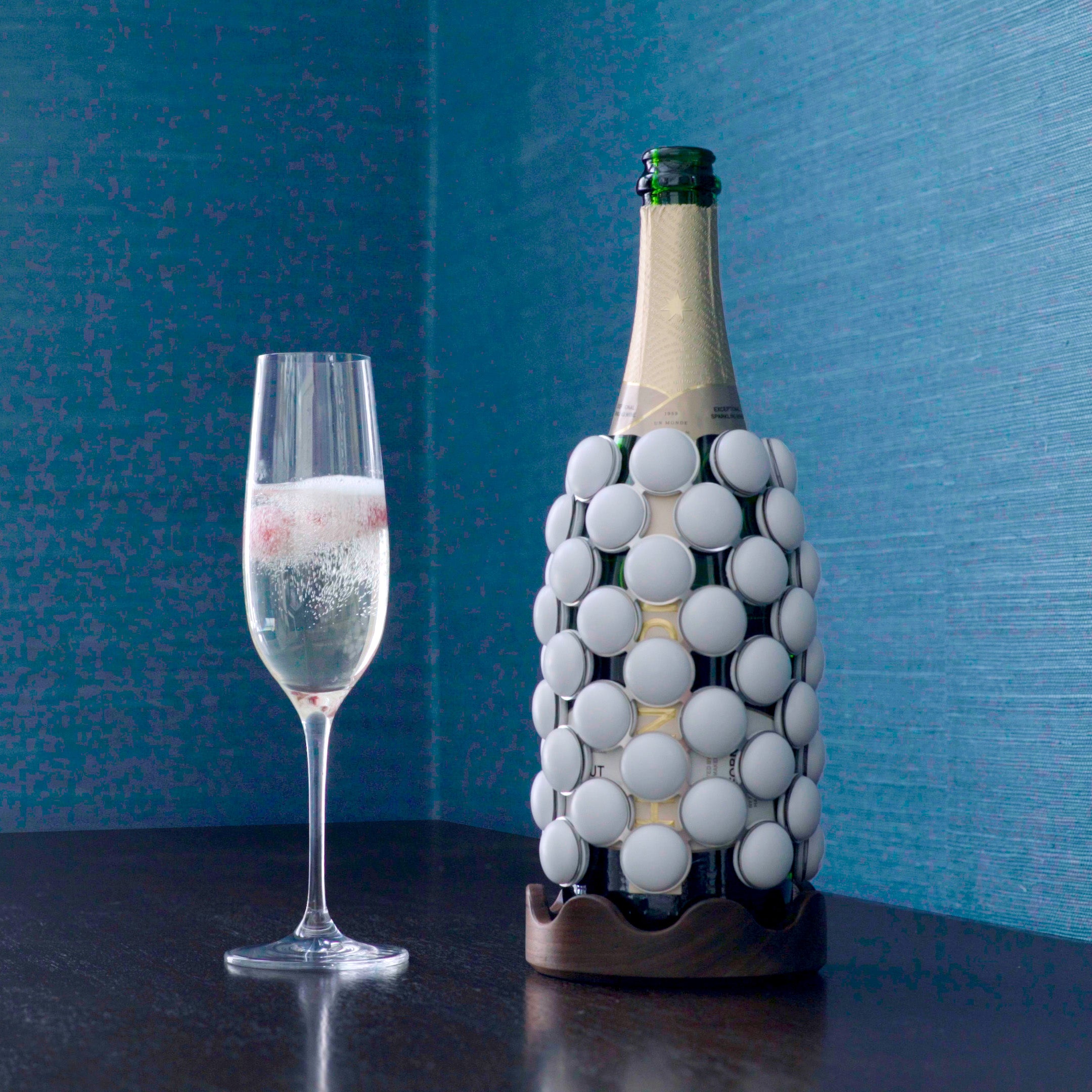 Versatile Bottle Chiller – Modern Insulator for Champagne and Wine