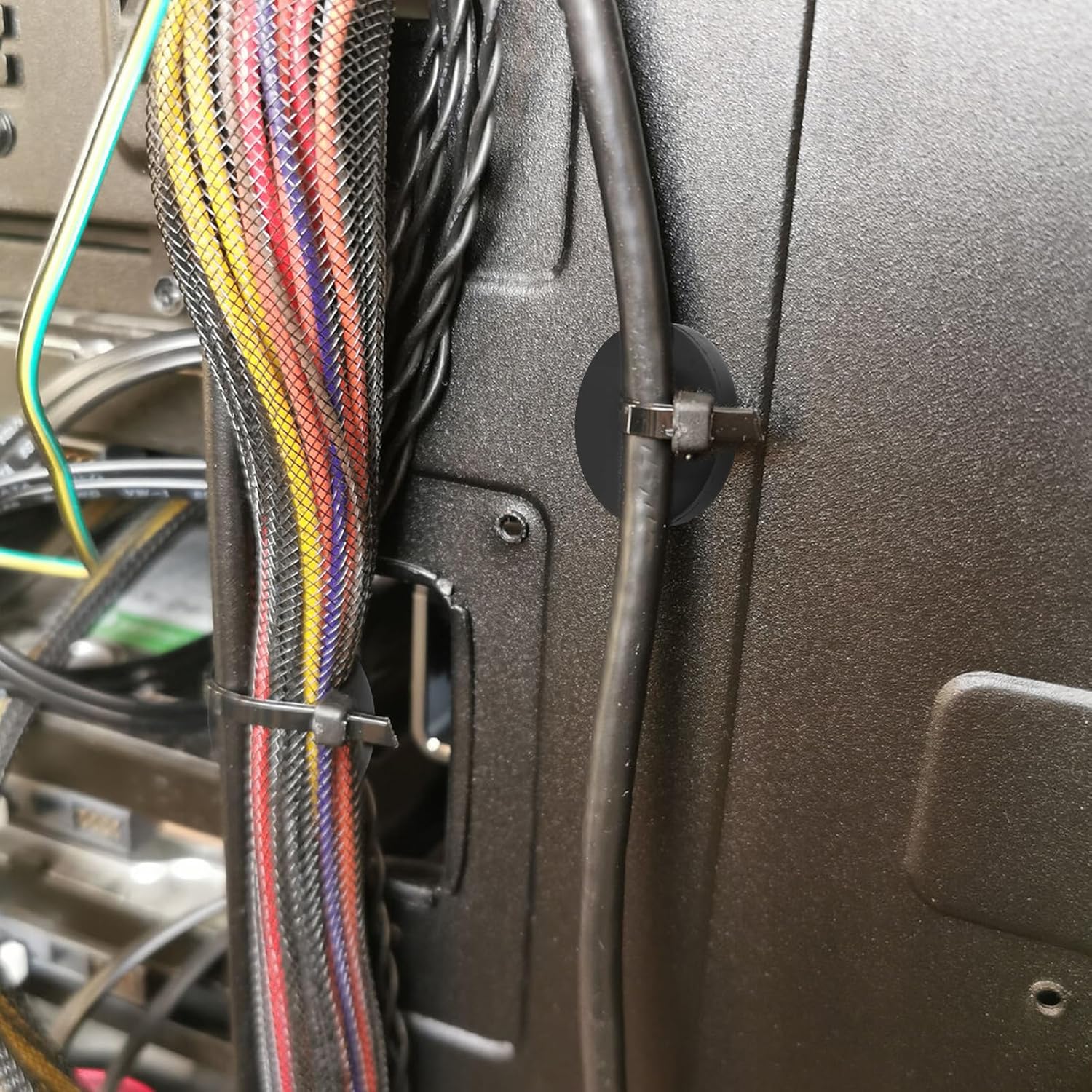 Magnetic Zip Tie Holder – Strong & Reliable Cable Management