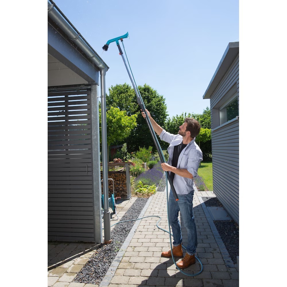 Gutter Cleaning Brush with Garden Hose Connection