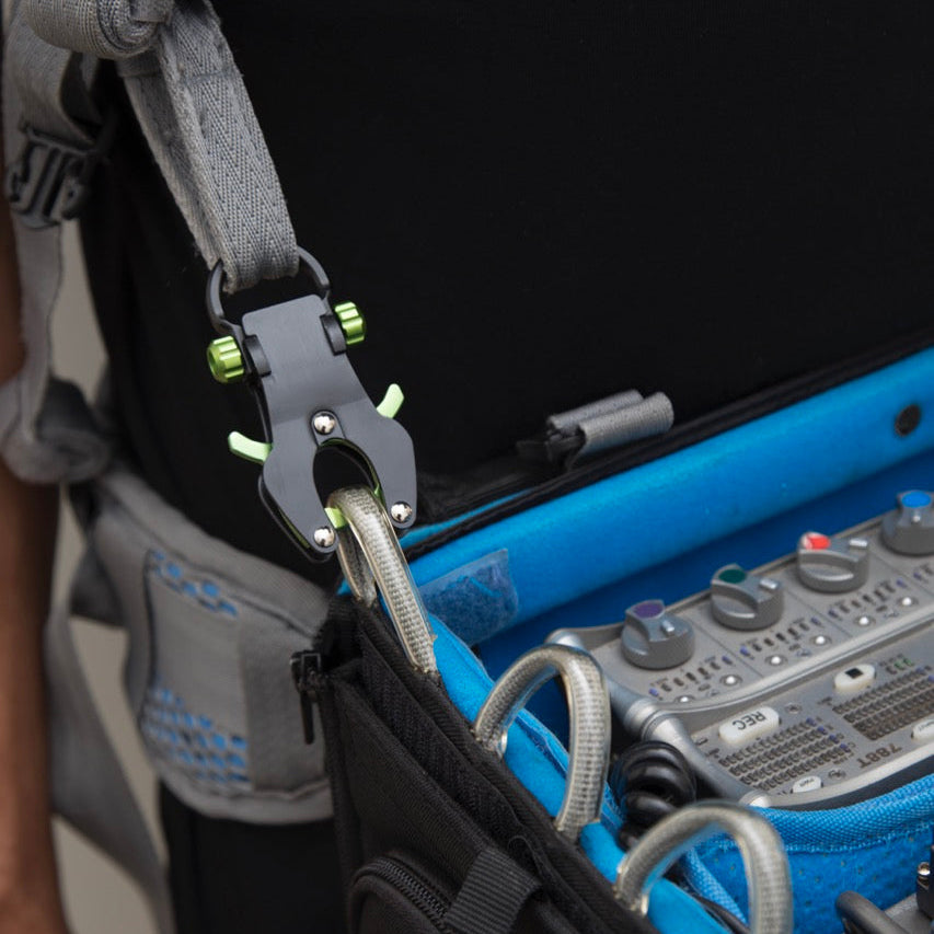 Speaker Bag Hook – Lightweight Aluminum Carabiner for Gear