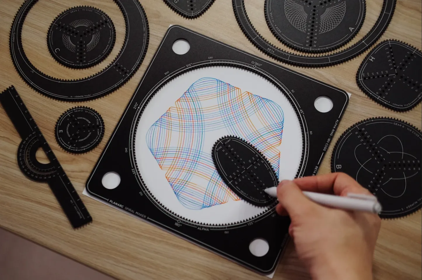 Spiral Maker – Professional Geometric Art Drawing Tool Set