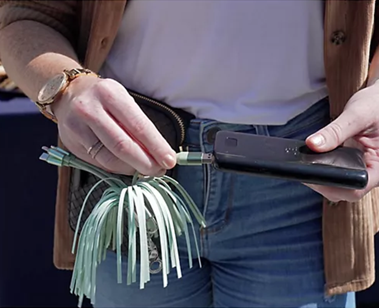 Universal charging cable adapter