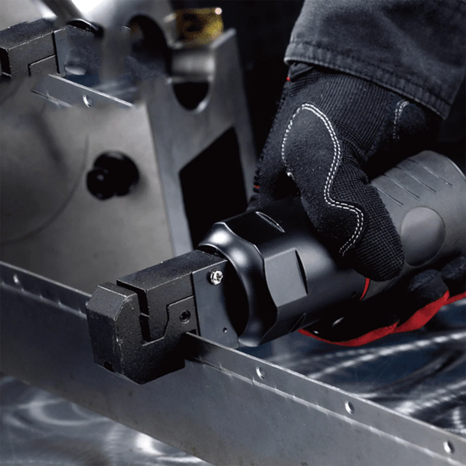 8mm Air Punch and Flange Tool for Welding Preparation Work