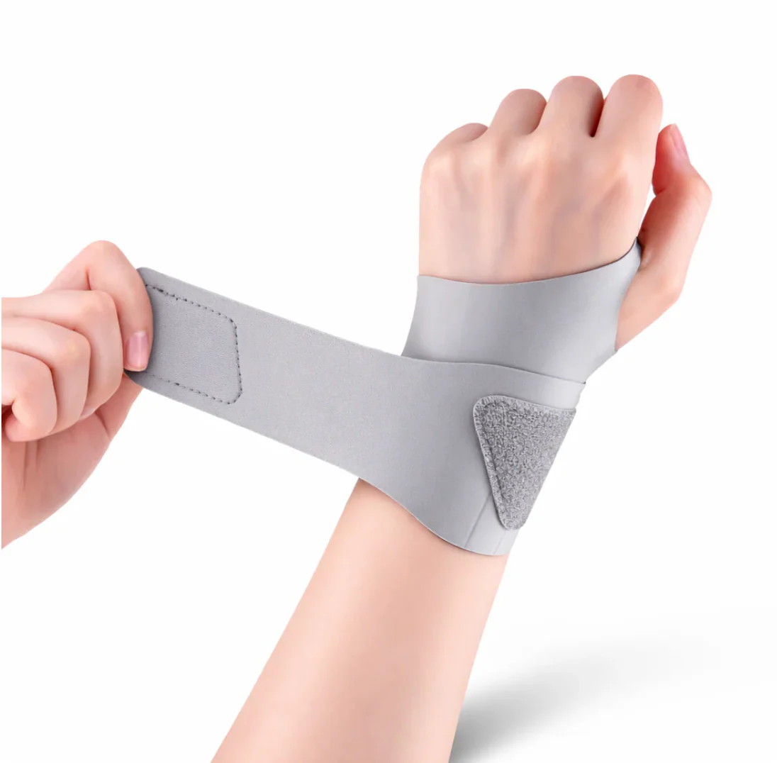 Ultra-thin wristband to relieve carpal tunnel syndrome