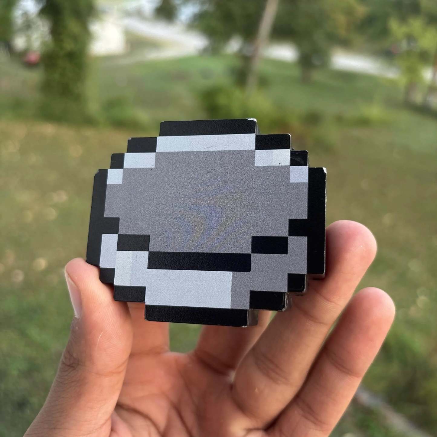 Pixel Compass - A Creative Compass Similar to the One Used in Minecraft