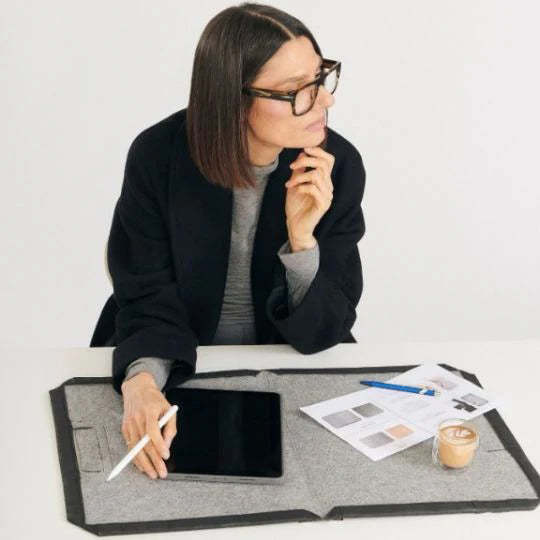 Magnetic Storage Bag – Stylish Cork Laptop Tote